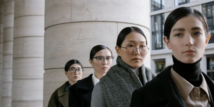 Brillen für Frauen: Stil, Funktion und die richtige Wahl