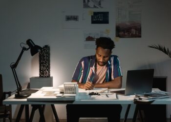 Haussanierung digital planen: Tools und Kosten