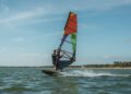 Windsurfing-Equipment kaufen: Guide für Einsteiger